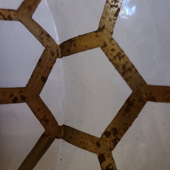 Gold Mesh Ginger Jar/Geometric Vase - Picture 8 of 8